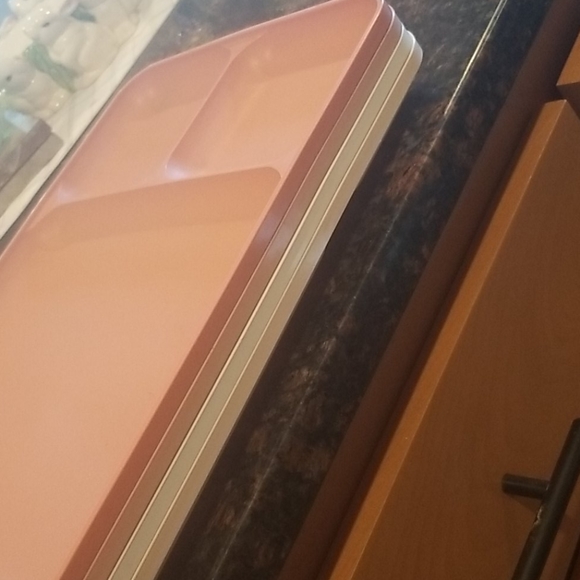 Tupperware - Picture 3 of 7